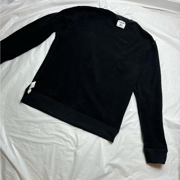 J Balvin Vibras by JBalvin x GEF’ black long sleeve sweatshirt sz S unisex - Picture 13 of 17